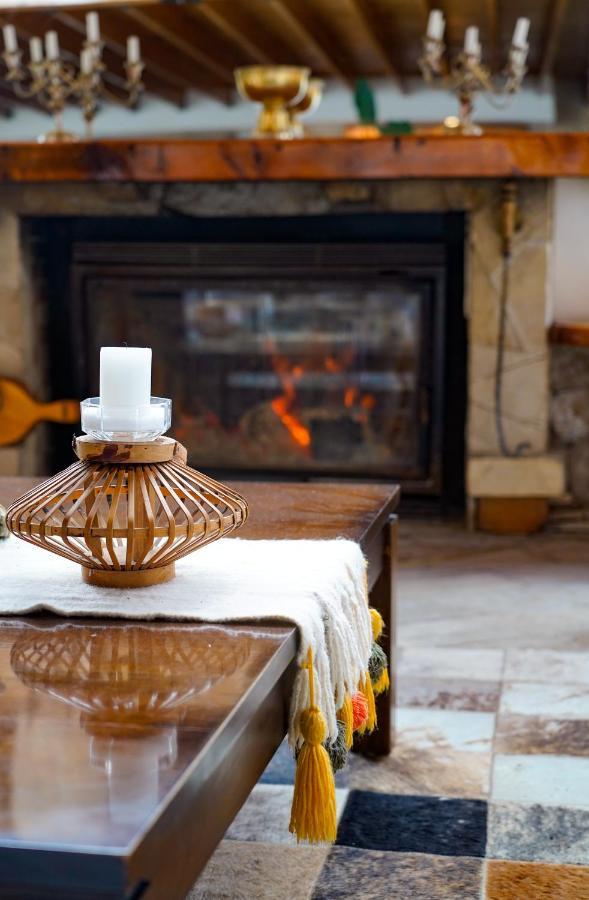 Posada La Escondida Villa Pehuenia Bagian luar foto